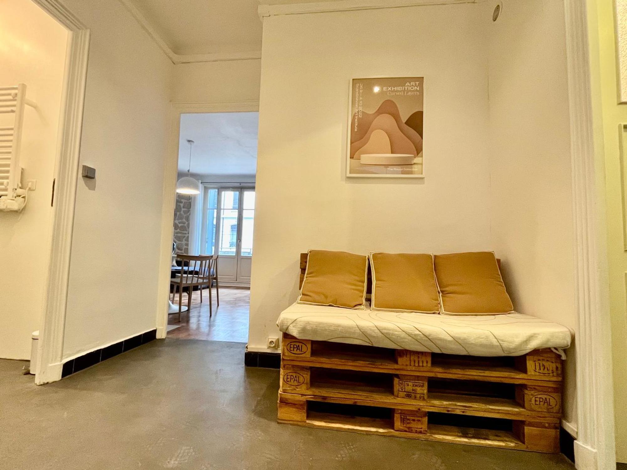 Suite Corneille Lyon Luaran gambar