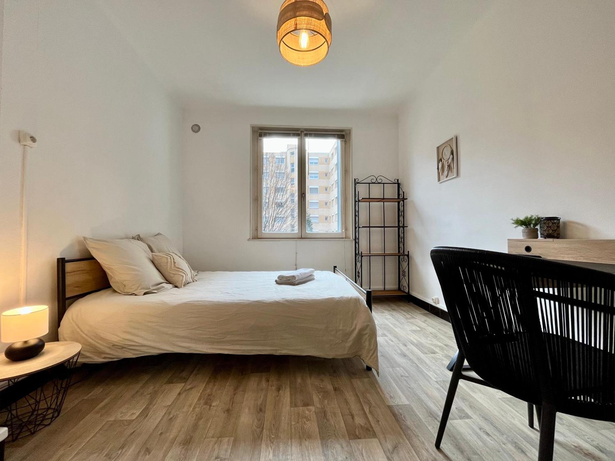 Suite Corneille Lyon Luaran gambar